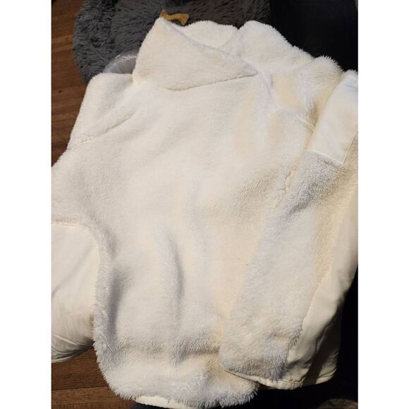 Athletic Works Women's WHITE Fur Sweatshirt - Picture 2 of 8